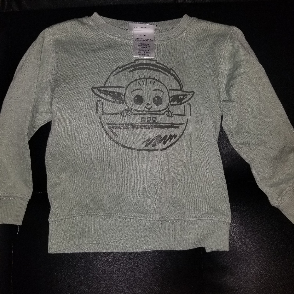 Baby Yoda Long Sleeved Pullover 3T